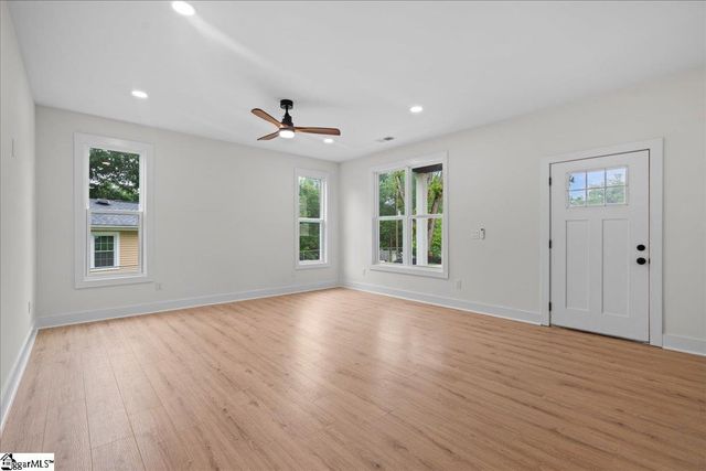 119A Woodland Drive, Fountain Inn, SC 29644