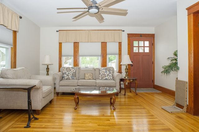 172 Sutton St, Northbridge, MA 01534