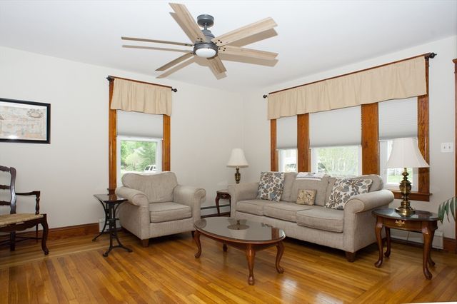 172 Sutton St, Northbridge, MA 01534