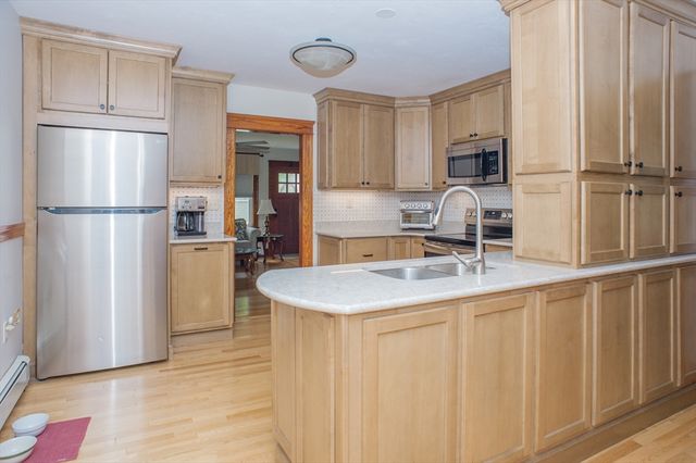 172 Sutton St, Northbridge, MA 01534