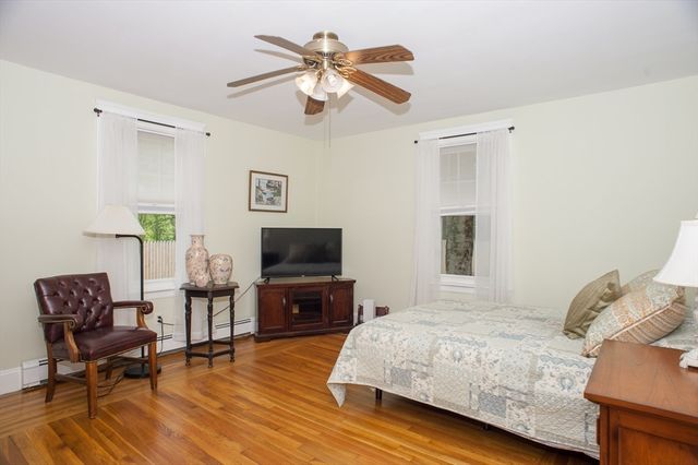 172 Sutton St, Northbridge, MA 01534