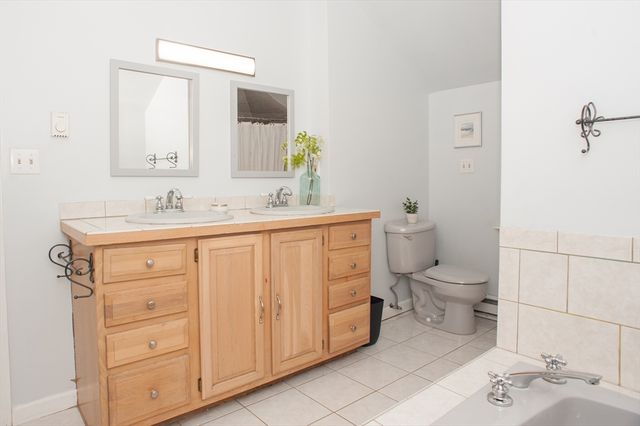172 Sutton St, Northbridge, MA 01534