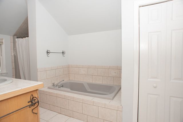 172 Sutton St, Northbridge, MA 01534