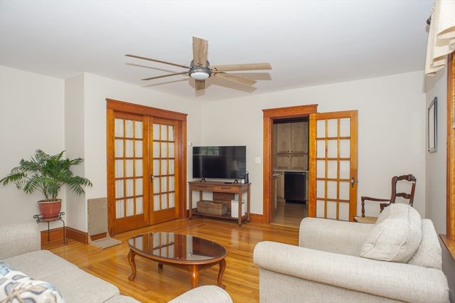 172 Sutton St, Northbridge, MA 01534