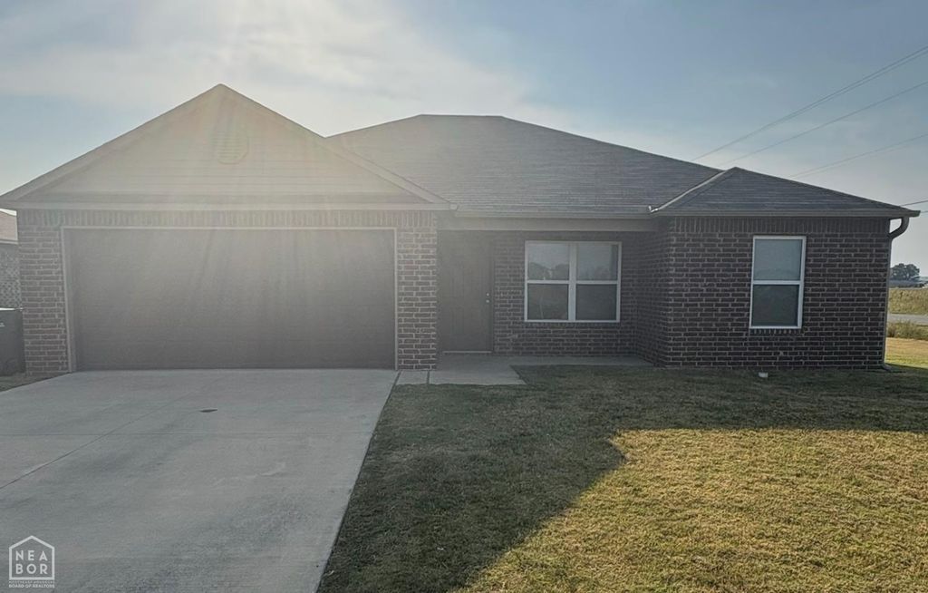 3701 Keeneland Drive, Jonesboro, AR 72404