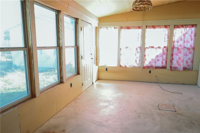 1023 Ross Ave, Alice, TX 78332