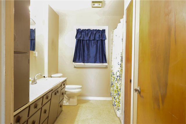 1023 Ross Ave, Alice, TX 78332
