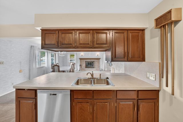 280 Clinton River Drive, Mount Clemens, MI 48043