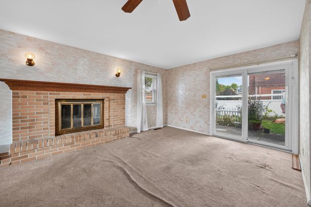 280 Clinton River Drive, Mount Clemens, MI 48043