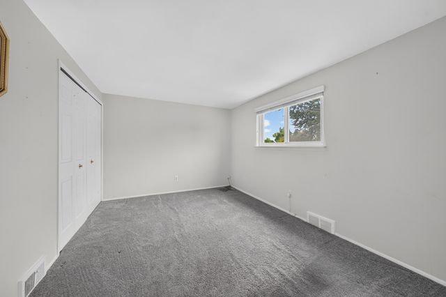 280 Clinton River Drive, Mount Clemens, MI 48043