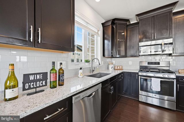 23445 MILLVILLE WOODS SQ, Ashburn, VA 20148