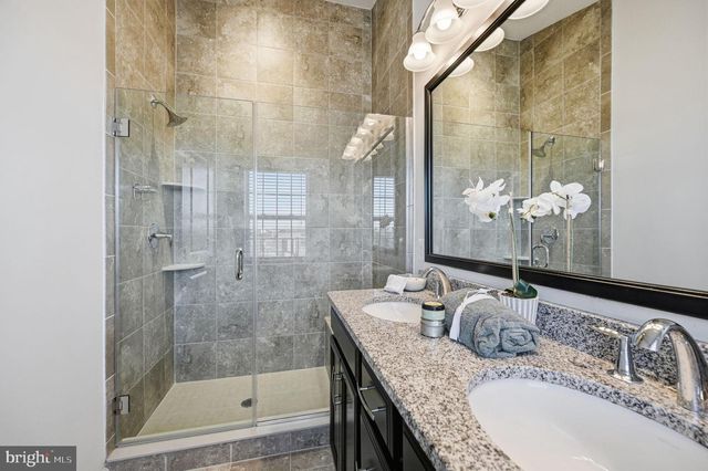 23445 MILLVILLE WOODS SQ, Ashburn, VA 20148