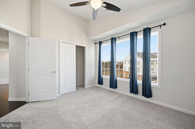 23445 MILLVILLE WOODS SQ, Ashburn, VA 20148