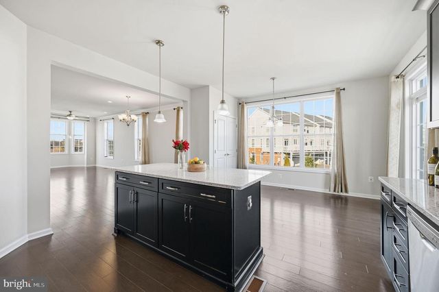 23445 MILLVILLE WOODS SQ, Ashburn, VA 20148