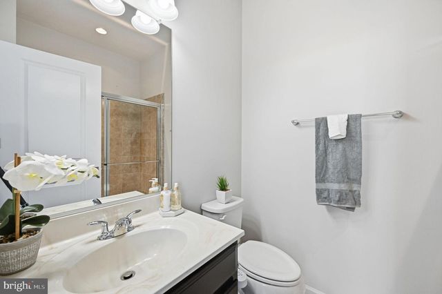 23445 MILLVILLE WOODS SQ, Ashburn, VA 20148