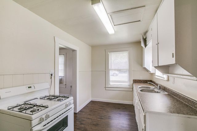 8402 Brockton Street, Houston, TX 77017