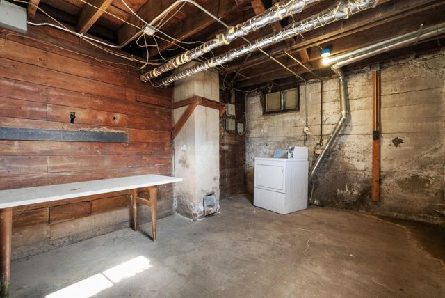 808 E Court Street, Janesville, WI 53545