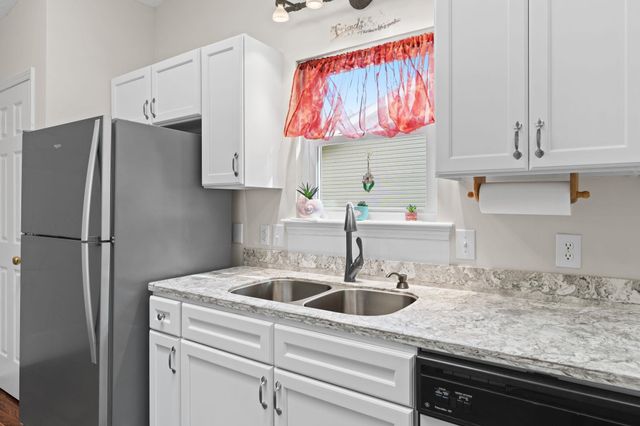 459 Pepper Breeze Ave., Calabash, NC 28467