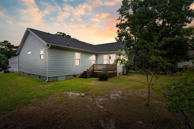 459 Pepper Breeze Ave., Calabash, NC 28467