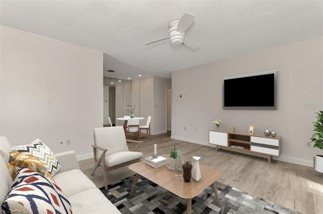 1205 TARPON CENTER DRIVE E2, Venice, FL 34285