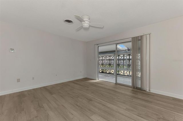 1205 TARPON CENTER DRIVE E2, Venice, FL 34285