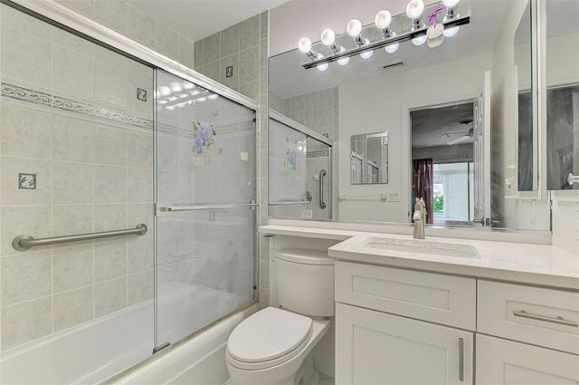 1205 TARPON CENTER DRIVE E2, Venice, FL 34285