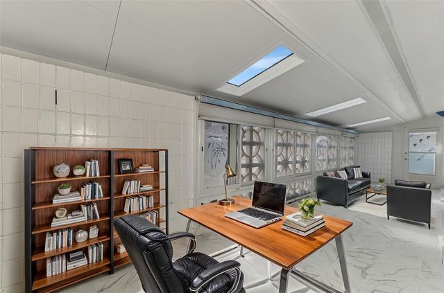 1205 TARPON CENTER DRIVE E2, Venice, FL 34285