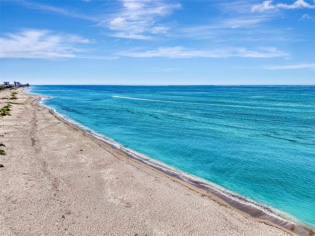 1205 TARPON CENTER DRIVE E2, Venice, FL 34285