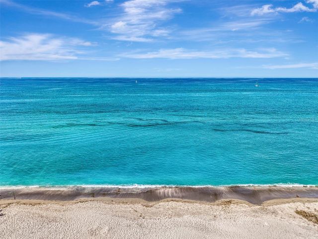 1205 TARPON CENTER DRIVE E2, Venice, FL 34285