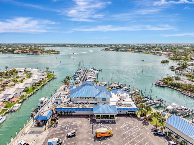 1205 TARPON CENTER DRIVE E2, Venice, FL 34285