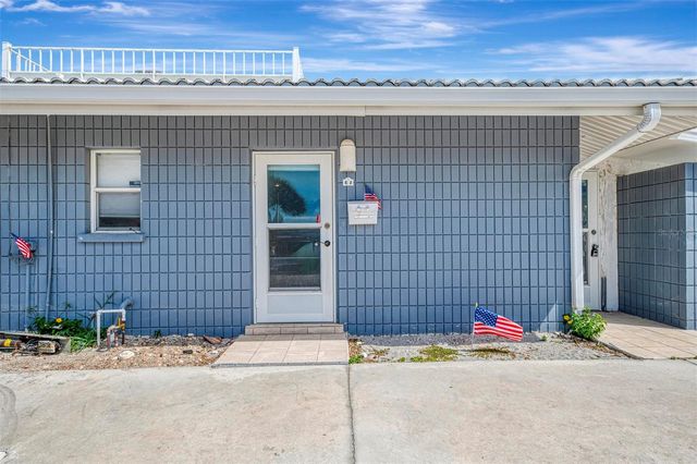 1205 TARPON CENTER DRIVE E2, Venice, FL 34285