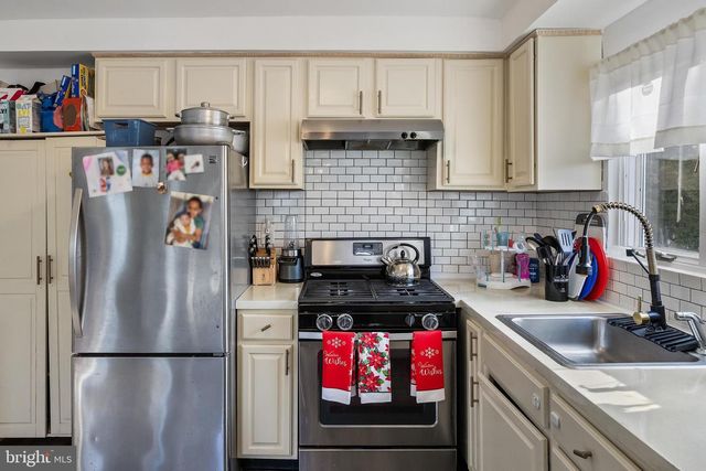 224 E LAFAYETTE AVE, Magnolia, NJ 08049