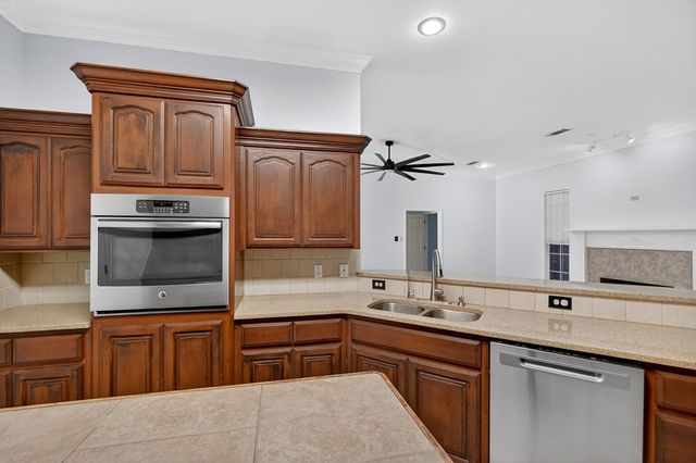 6008 Queens Court, Midland, TX 79707