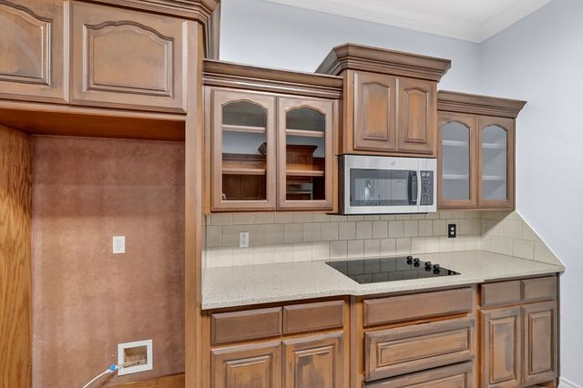 6008 Queens Court, Midland, TX 79707