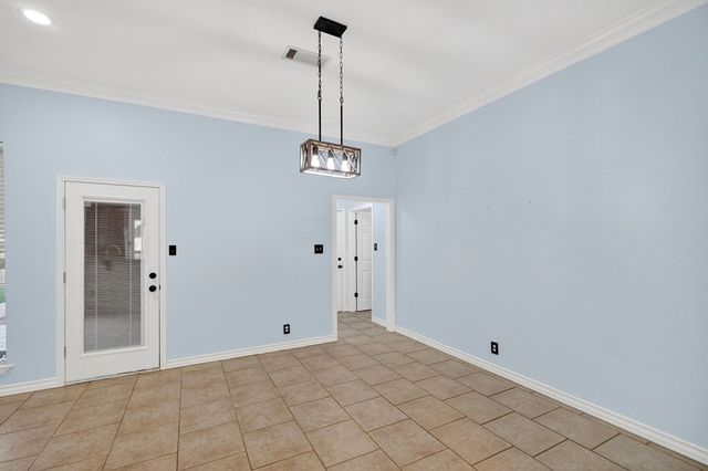 6008 Queens Court, Midland, TX 79707