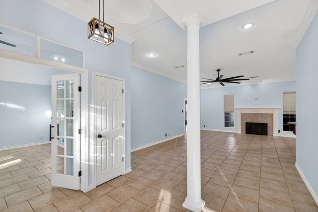 6008 Queens Court, Midland, TX 79707