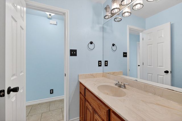 6008 Queens Court, Midland, TX 79707