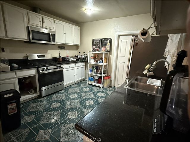 1524 E 75th, Los Angeles, CA 90001