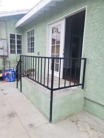 1524 E 75th, Los Angeles, CA 90001