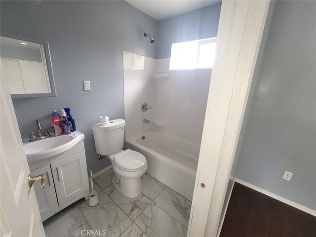 1524 E 75th, Los Angeles, CA 90001