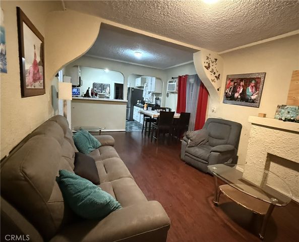 1524 E 75th, Los Angeles, CA 90001