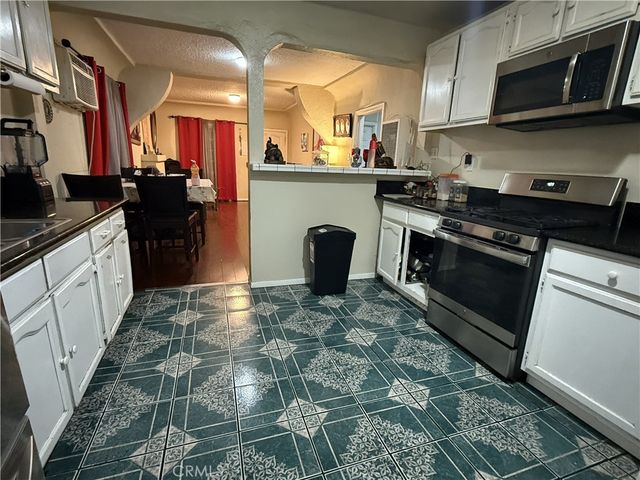 1524 E 75th, Los Angeles, CA 90001