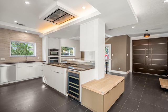 602 Birdsall Street, Houston, TX 77007