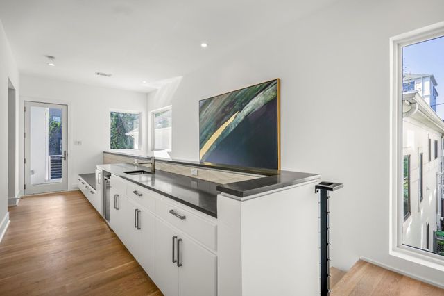 602 Birdsall Street, Houston, TX 77007