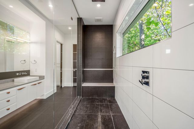 602 Birdsall Street, Houston, TX 77007