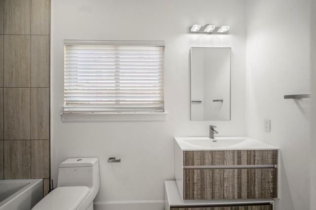 602 Birdsall Street, Houston, TX 77007