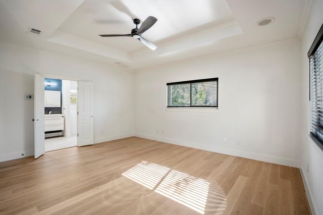 602 Birdsall Street, Houston, TX 77007