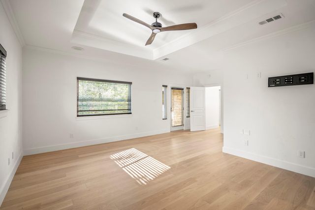 602 Birdsall Street, Houston, TX 77007