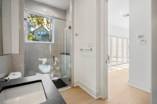 602 Birdsall Street, Houston, TX 77007