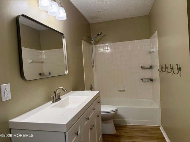 1216 Waters Edge Drive 1216, Toms River, NJ 08753